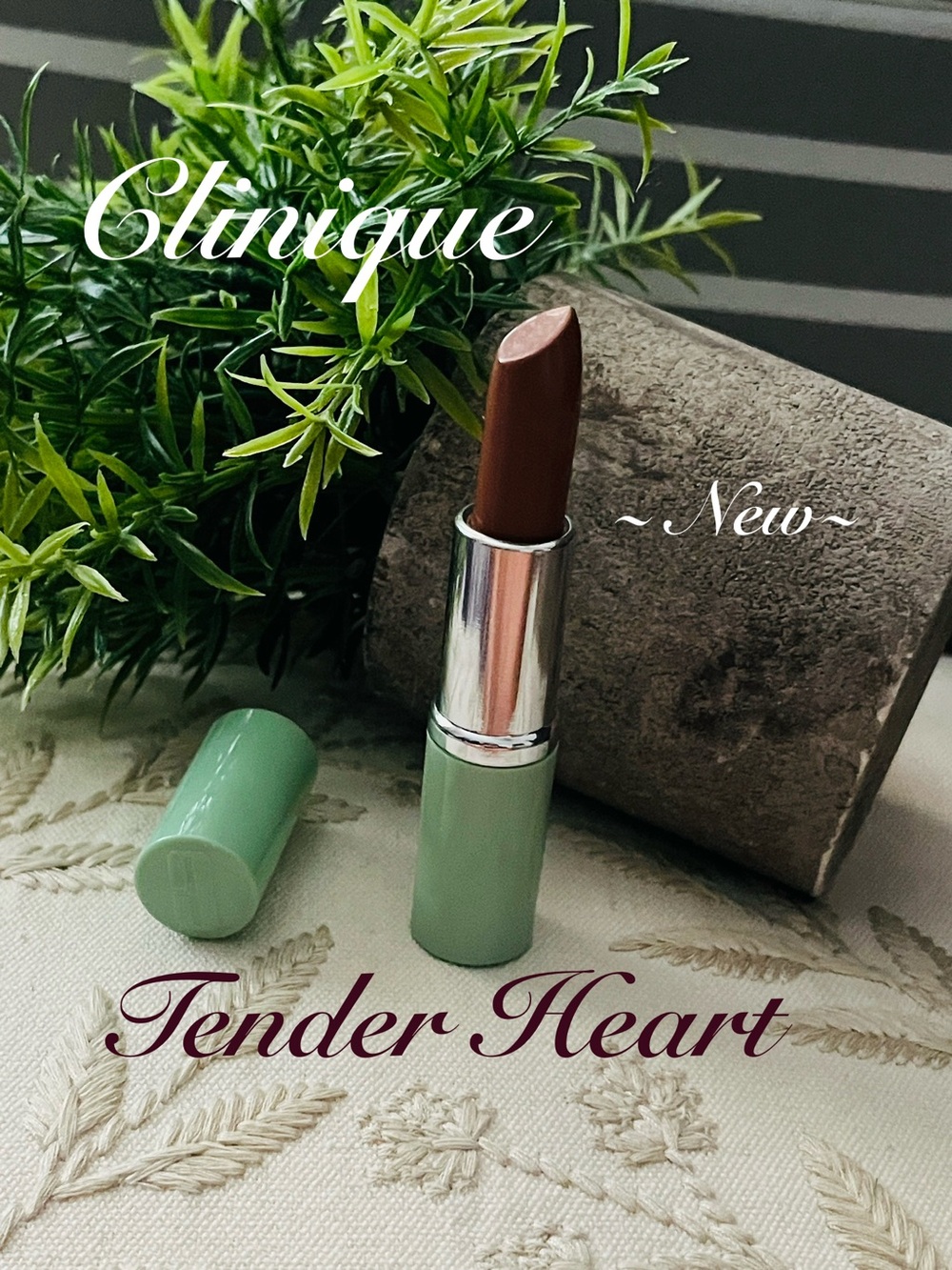 Clinique “A Different Grape ” Lipstick - Full Size ~New~